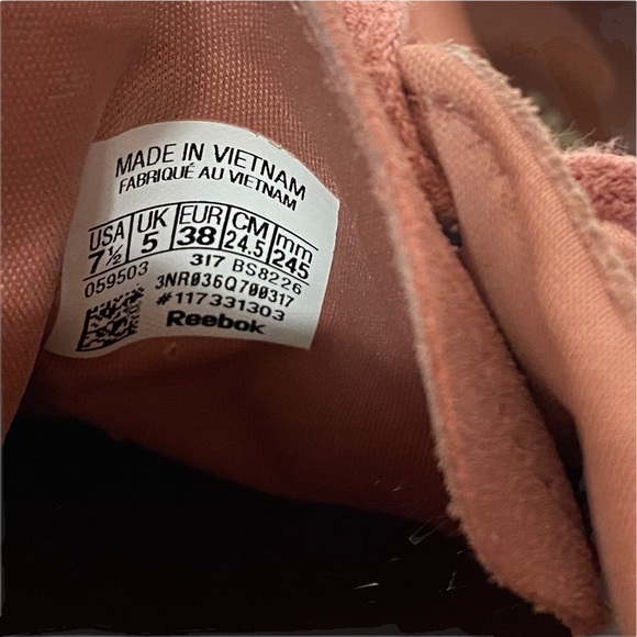 Reebok Classics Leather Exotic Sneakers - Picture 8 of 9